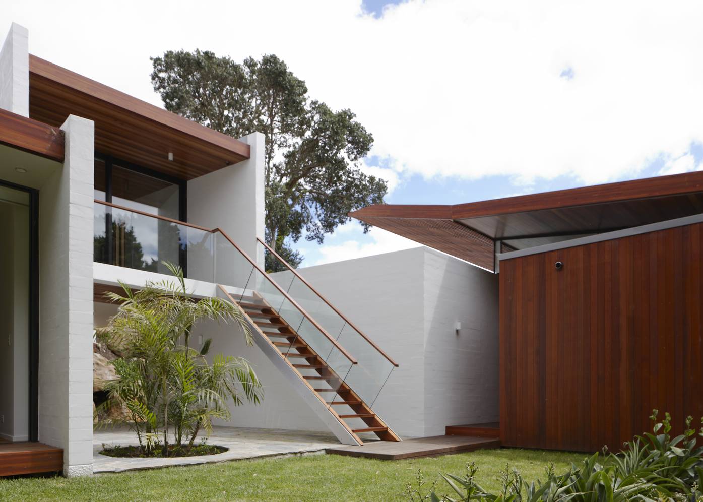 Bay of Islands house by Herbst Architects