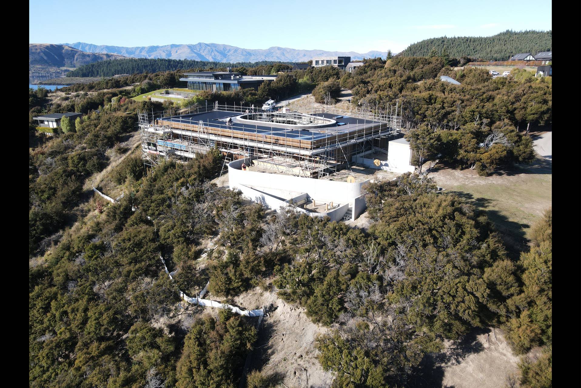 Wanaka Lake House by Herbst Architects