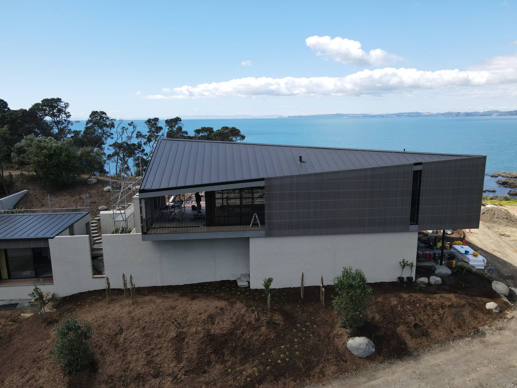 Rakino House by Herbst Architects