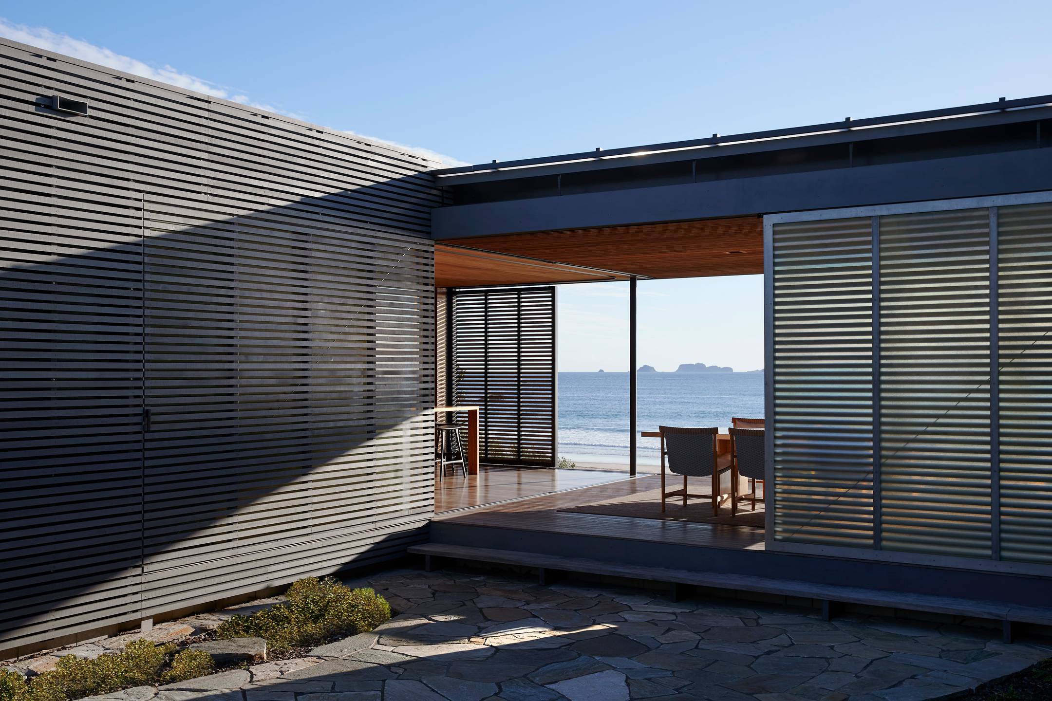Opito Bay Bach by Herbst Architects
