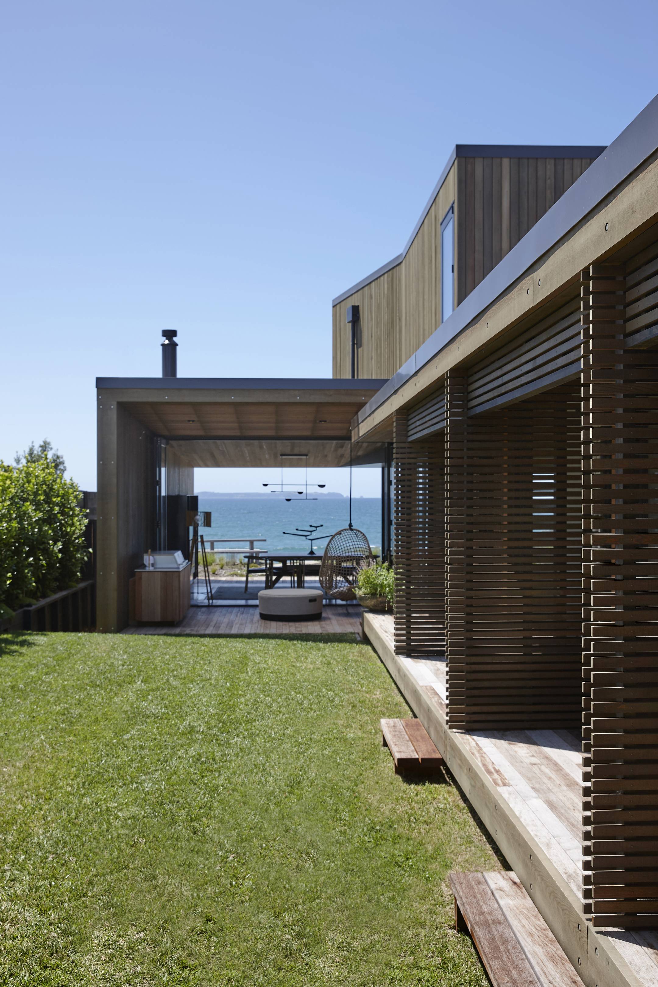 Papamoa Beach House by Herbst Architects