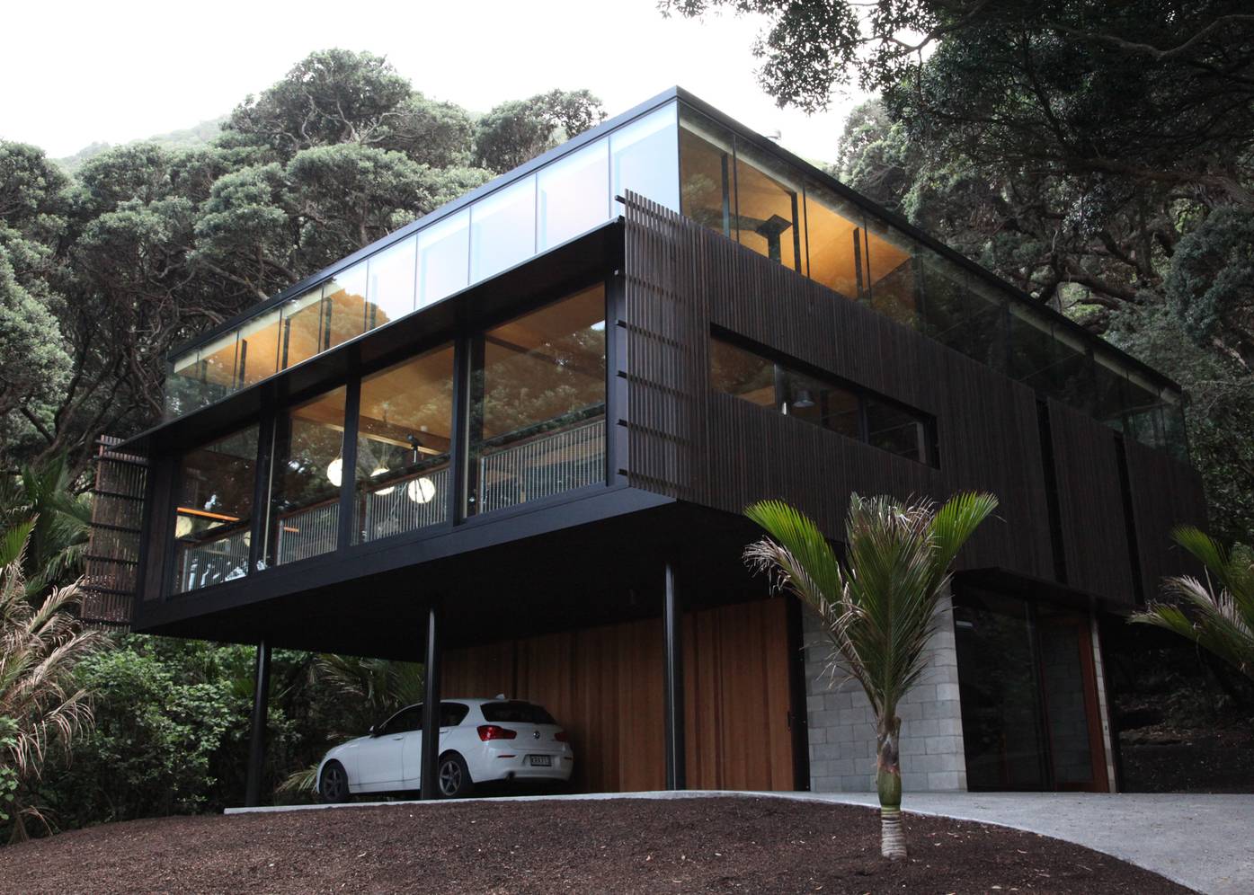 Kawakawa House Piha by Herbst Architects