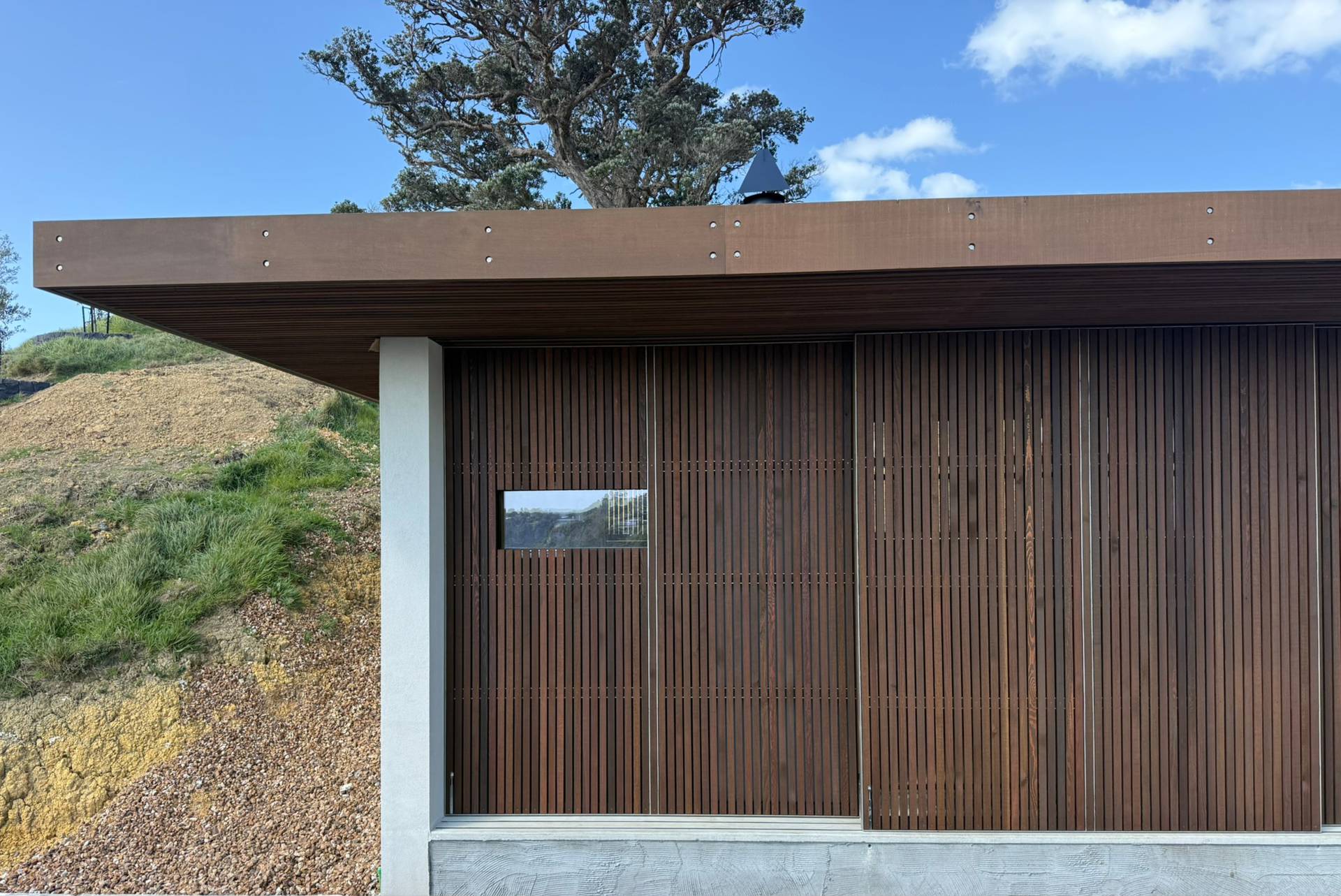 Wawata Pool Pavilion by Herbst Architects