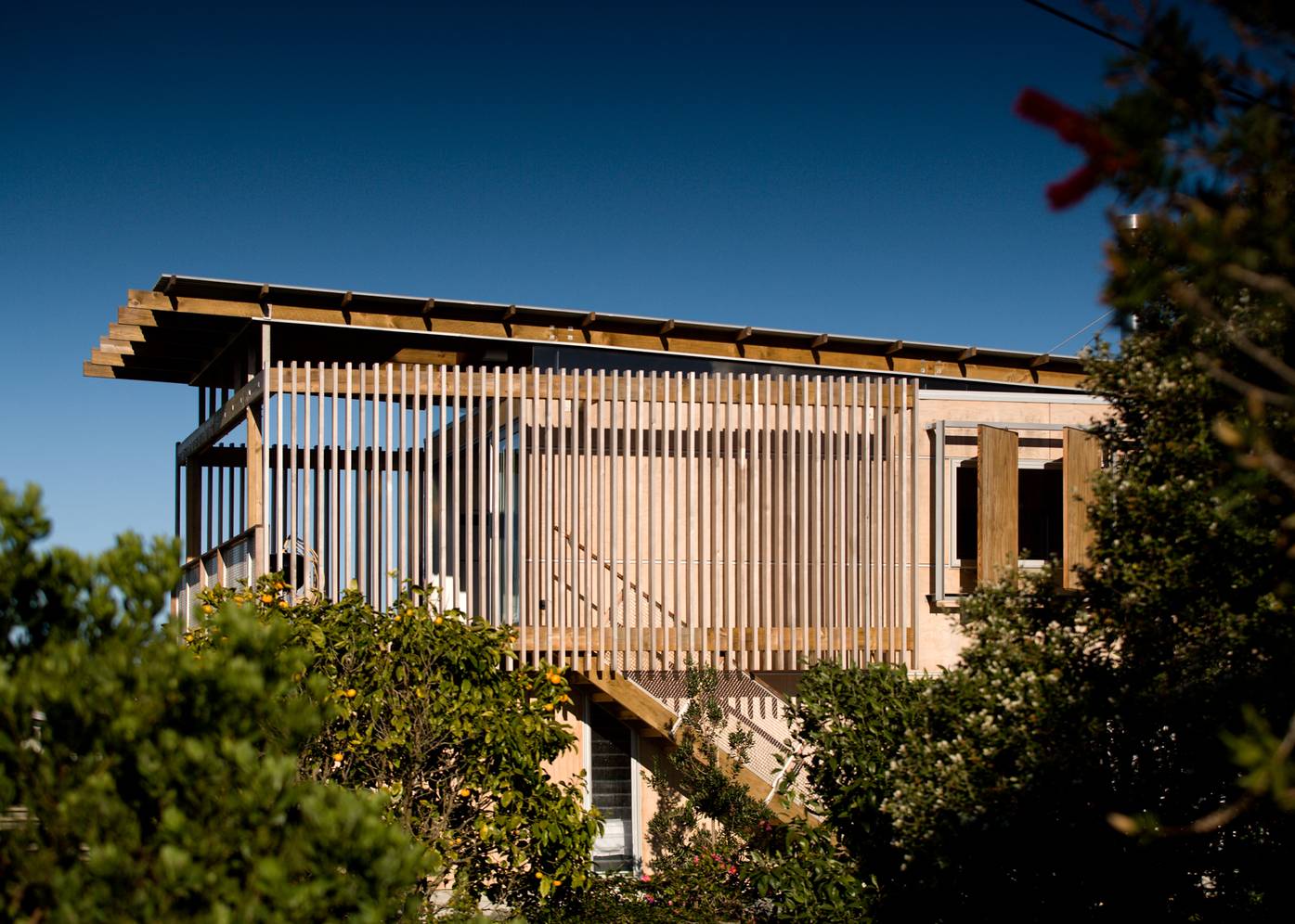 Hammerhead House by Herbst Architects